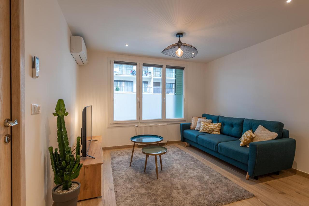 Апартаменты 7 Rhone Super T2 Renove Avec Place De Parking Privee Анси Экстерьер фото
